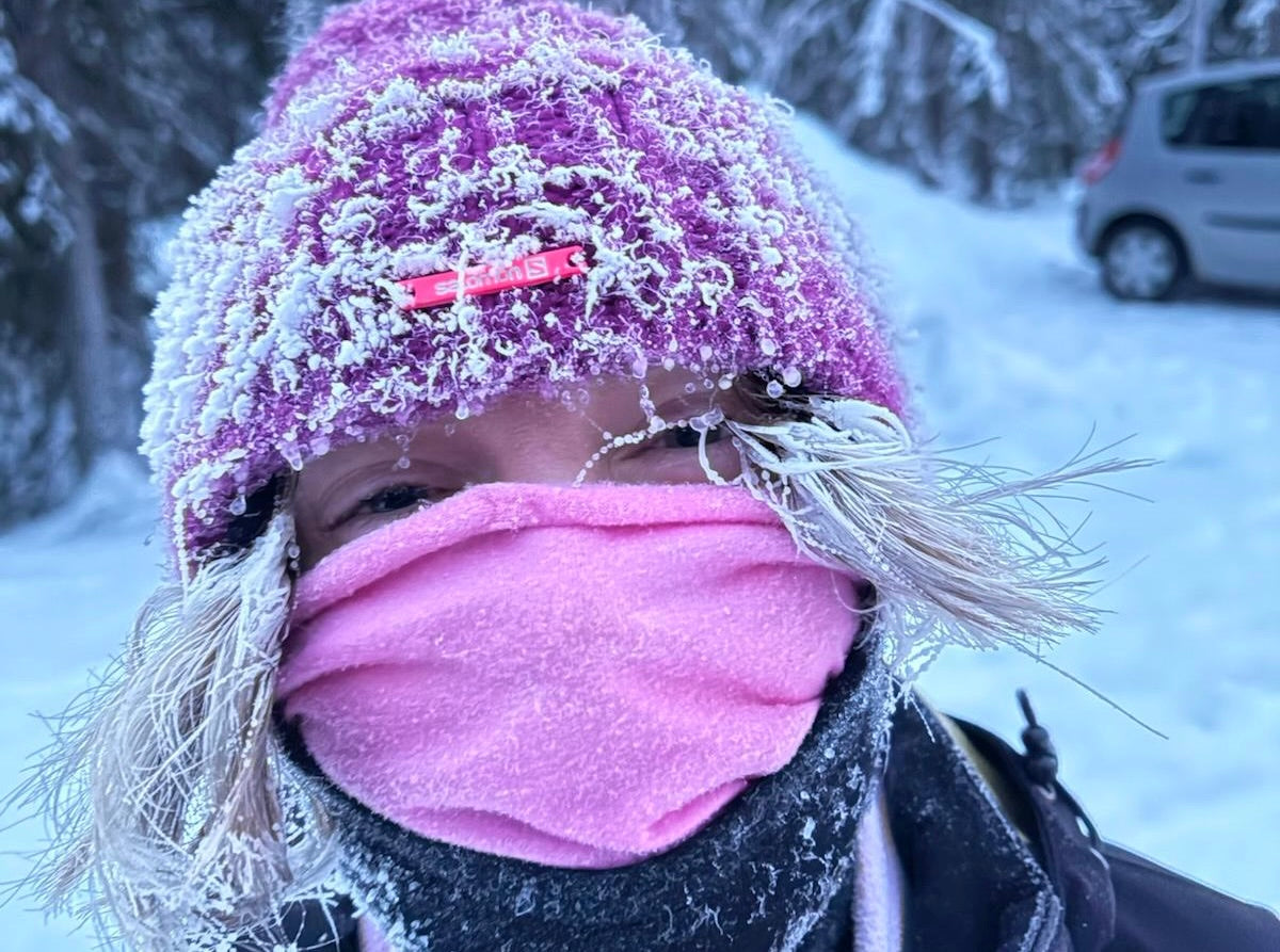 Pakkasen keskellä – miten suojata ihoa lempeästi ja tehokkaasti